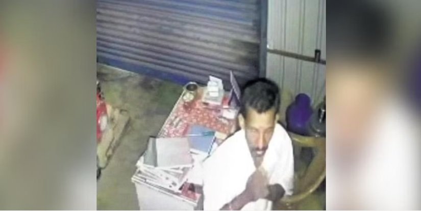 Man who prayed before stealing from store in Kancheepuram caught on cam
